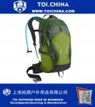 Fourteener nimmt Trinkrucksack